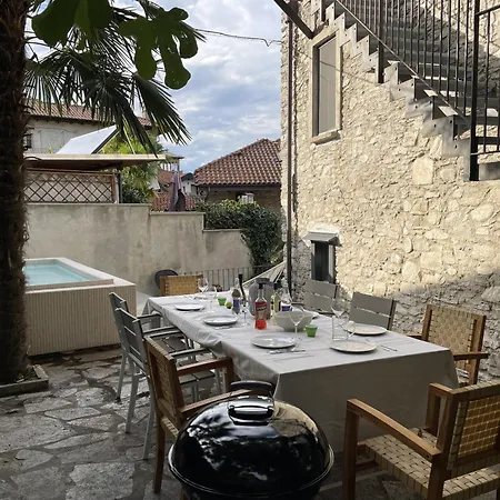 Apartmán Lounge & Pool *