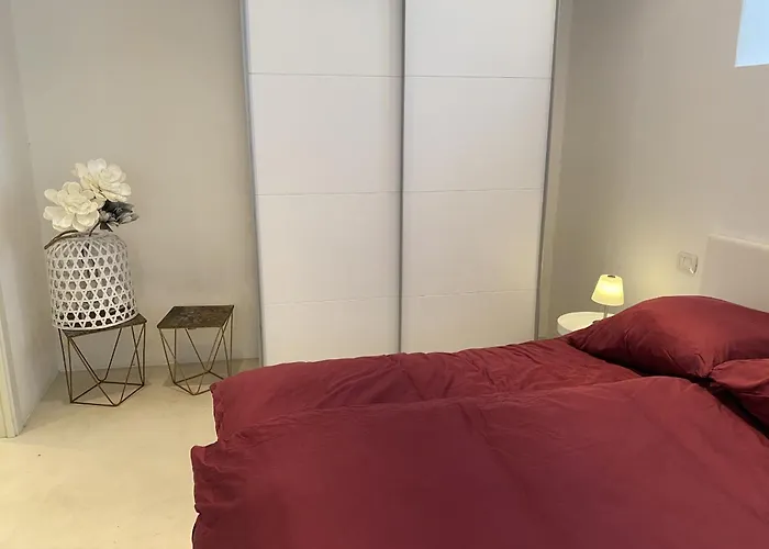 Lounge & Pool Apartmán *